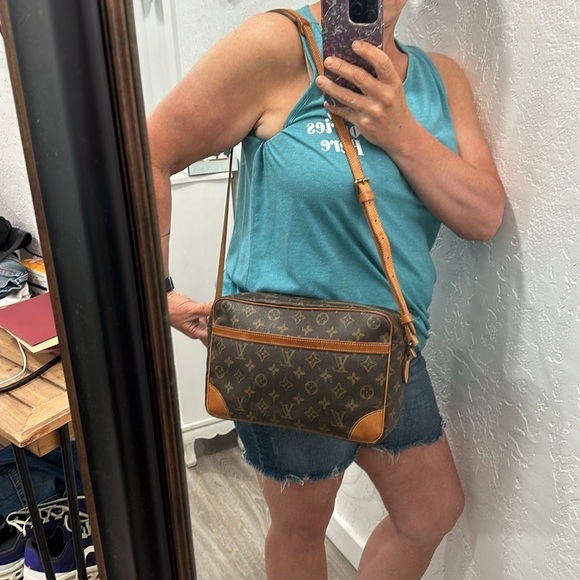 Louis Vuitton Trocadero 30 Monogram print Purse Crossbody Bag Handbag VINTAGE - Picture 17 of 17